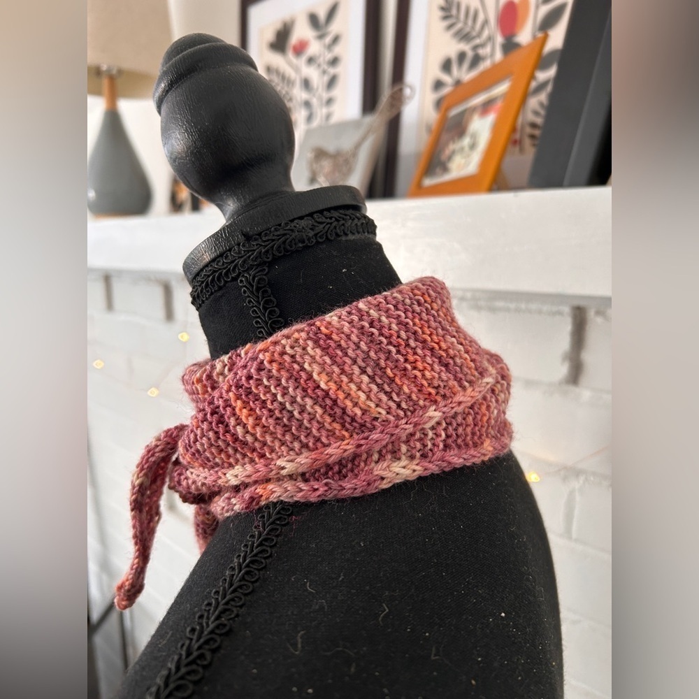 Hand Knit Sophie Scarf in Merino/Cashmere/Poly Wool O/S - Picture 4 of 8